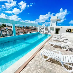 Ducassi & Beach - Playa Bavaro - Wifi - Parking - Rooftop Pool & Spa Hotel