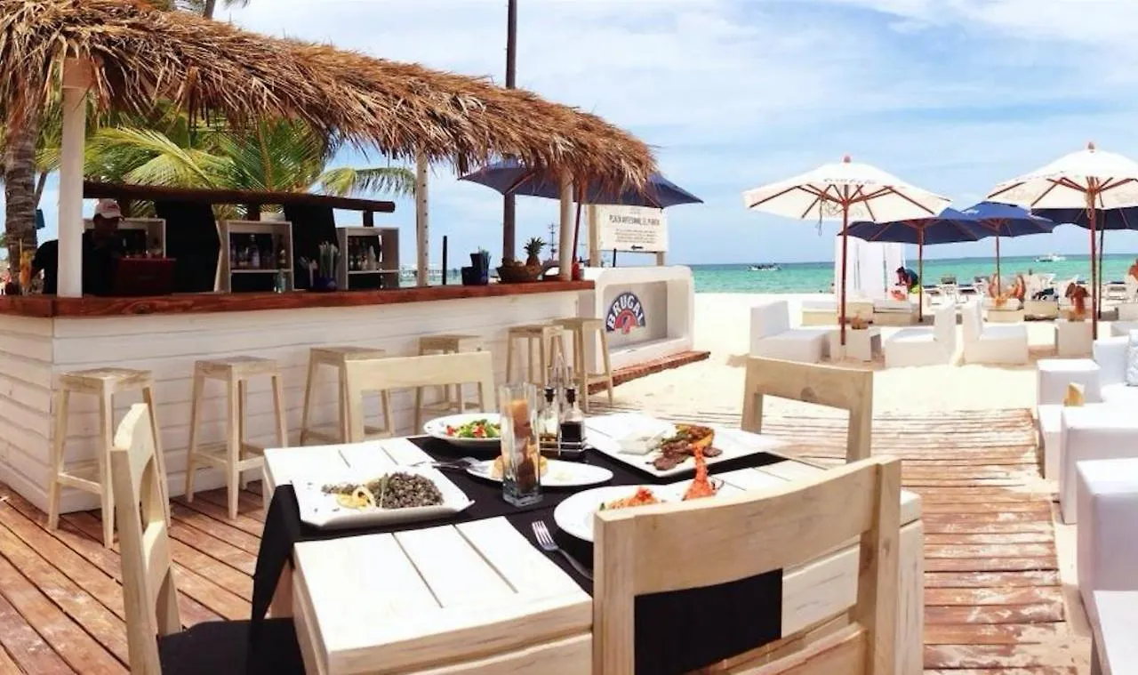 Hotel Tropicana Suites Deluxe Beach Club & Pool - Playa Los Corales Punta Cana