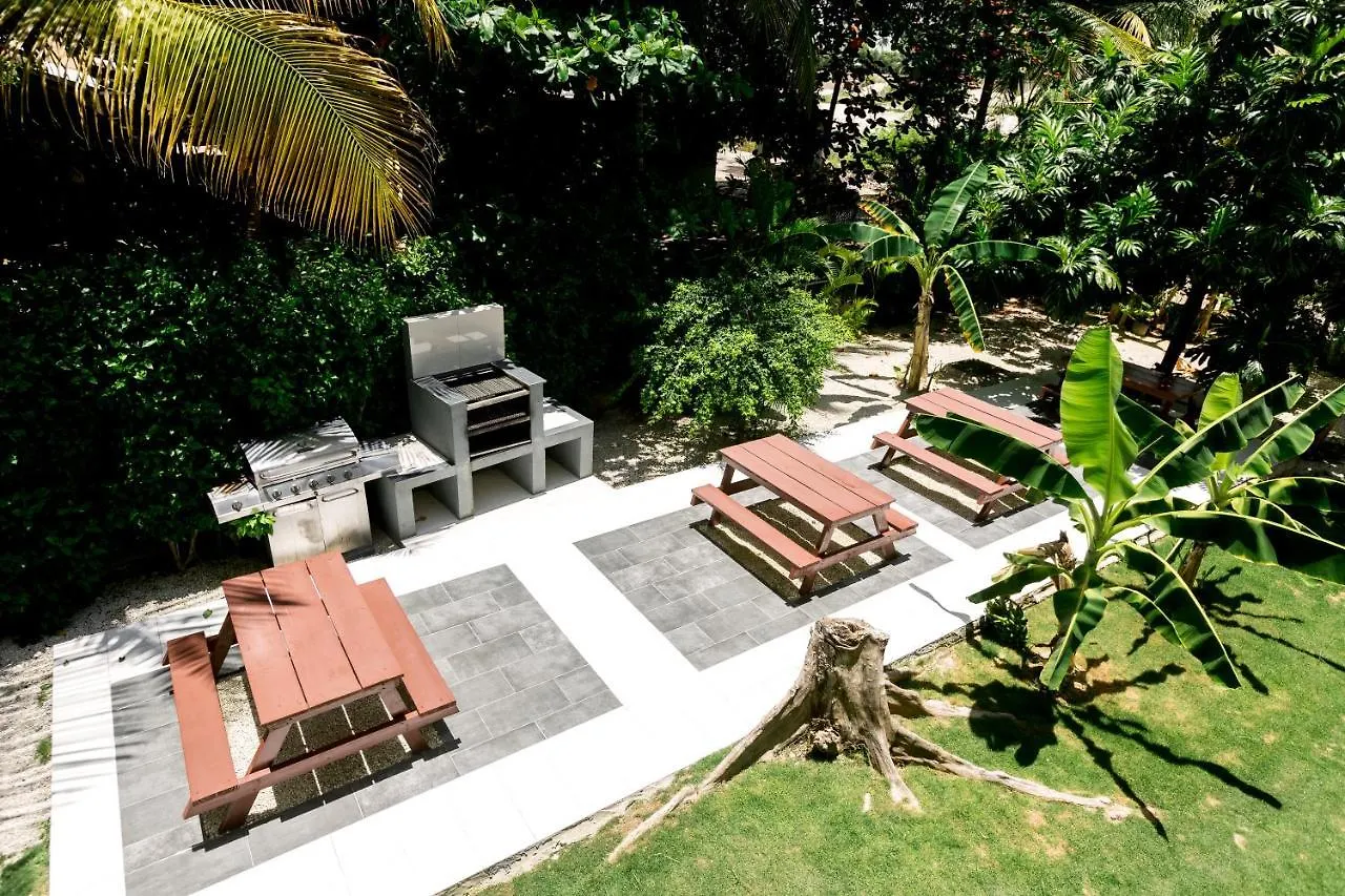 Tropicana Suites Deluxe Beach Club & Pool - Playa Los Corales Punta Cana 5*,