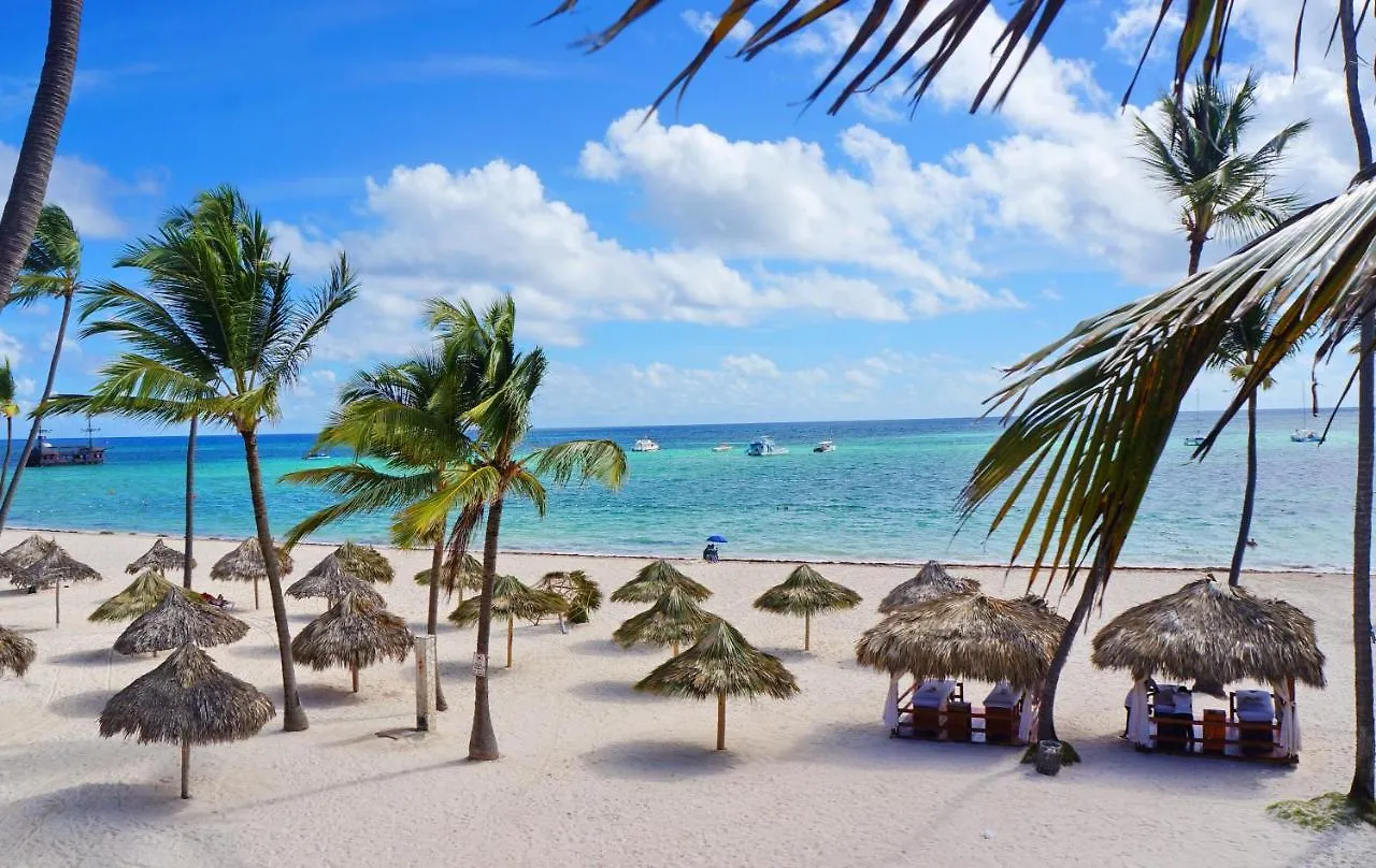 Tropicana Suites Deluxe Beach Club & Pool - Playa Los Corales Punta Cana 5*,