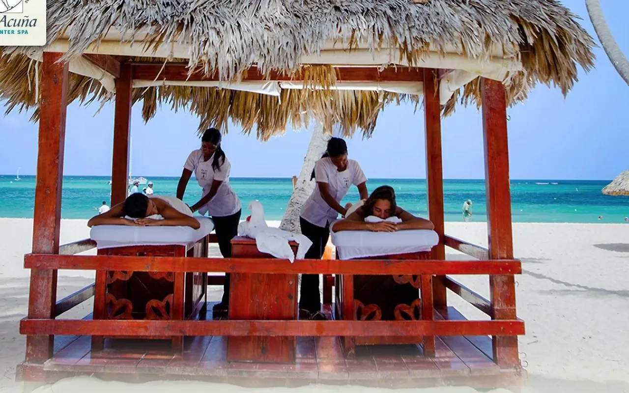 Tropicana Suites Deluxe Beach Club & Pool - Playa Los Corales Punta Cana Hotel